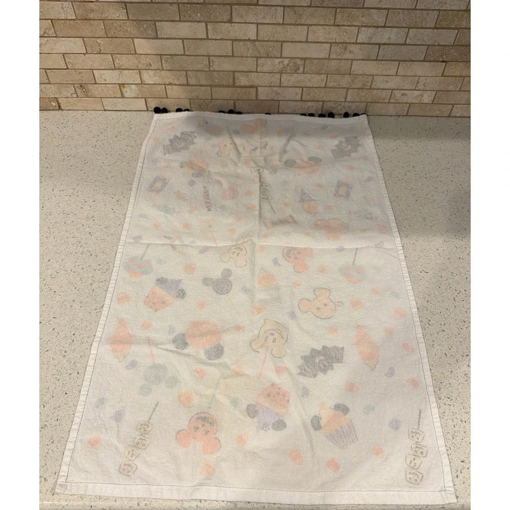 Disney Parks Halloween 2020 Minnie Be-Witching Bites Kitchen Towel‎